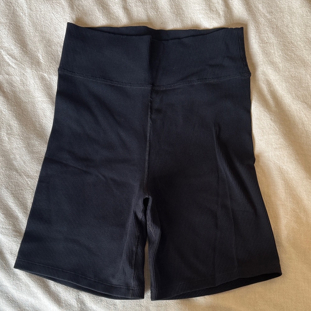 A&F High-Waisted Black Ribbed Bike Shorts